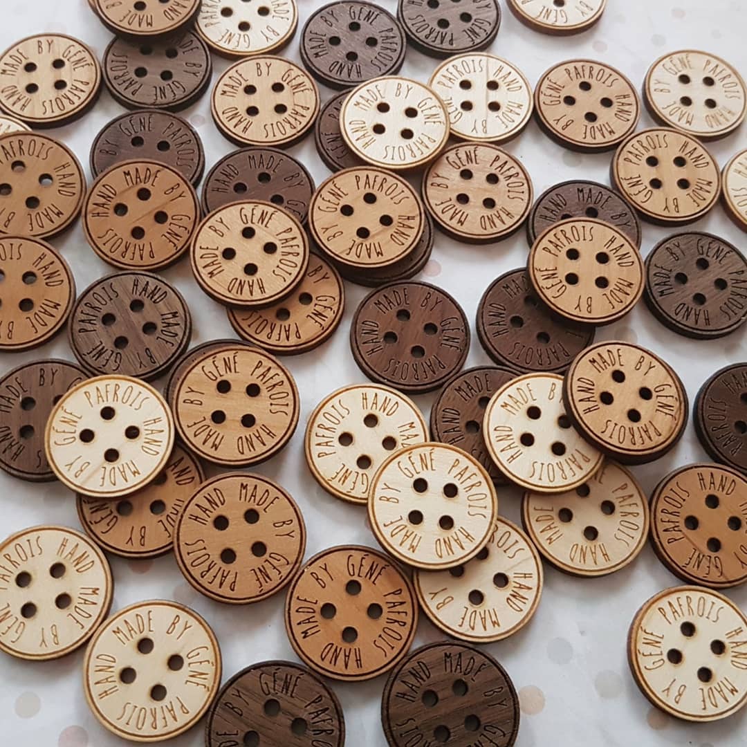 300pcs DIY boutons en bois numéros de couleur forme accessoires de bouton  en tissu décorés